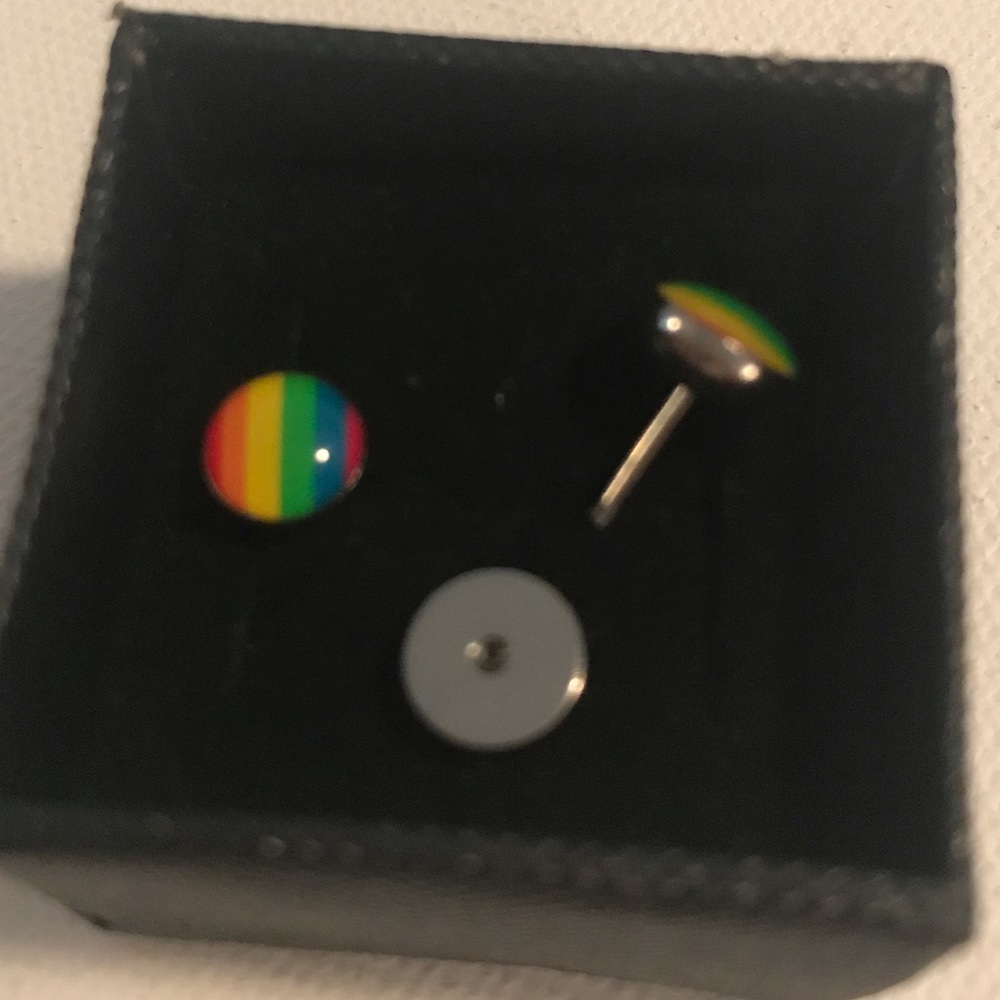 'Pho plug' pierced rainbow 🌈earings👂💜 - Picture 3 of 7